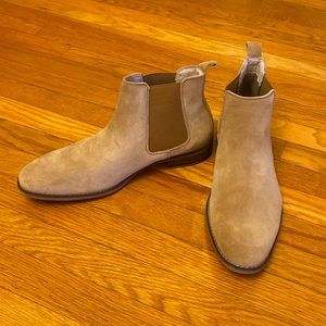 NEW Chelsea boots